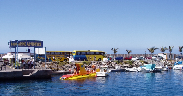 Yellow submarine